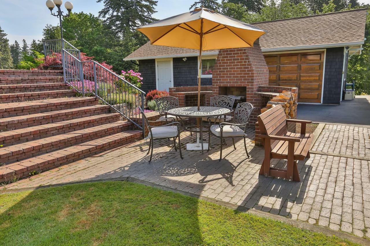 Brookside Bed & Breakfast ฮูดริเวอร์ ภายนอก รูปภาพ